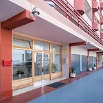 Stunning Sea Views Levante - 2br Flat With Pool Benidorm