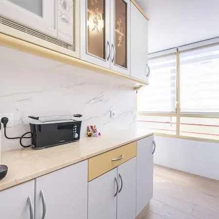 Stunning Sea Views Levante - 2br Flat With Pool * Benidorm